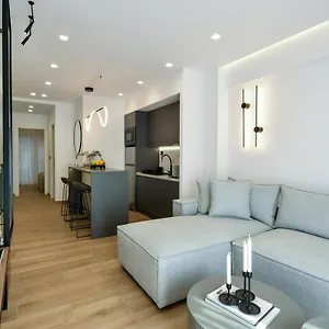  Διαμέρισμα Luxury Downtown C2