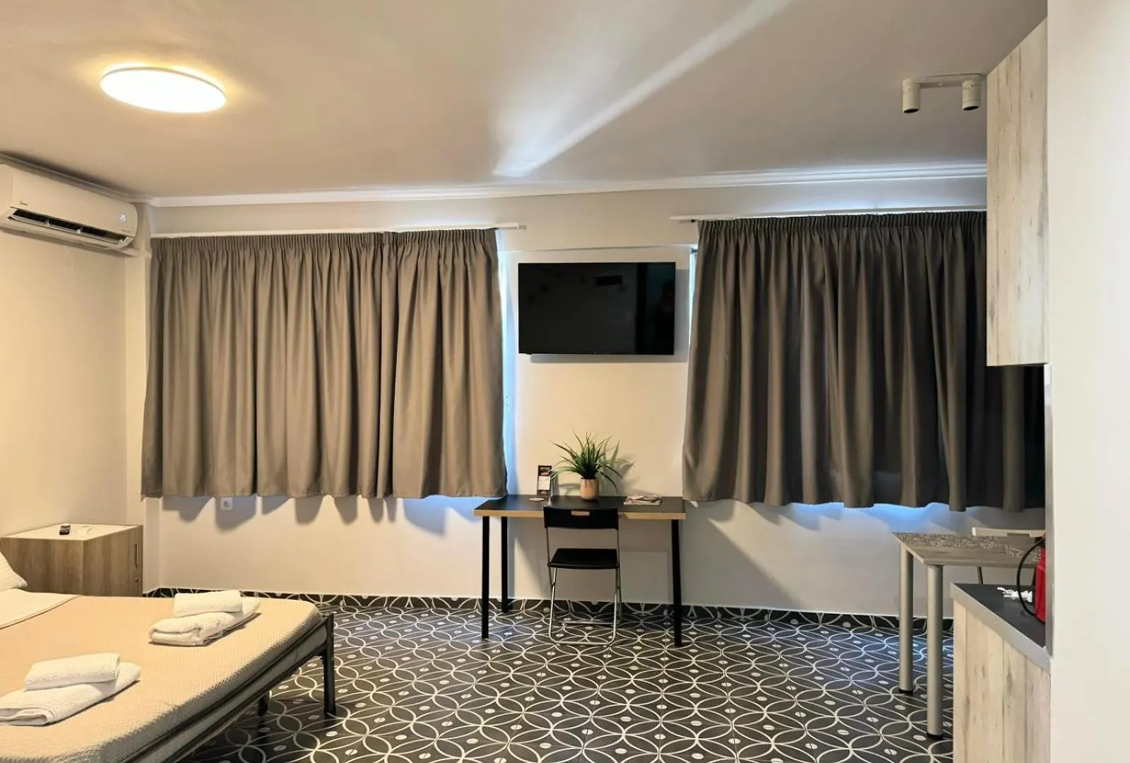 Modiano Studios Center-Your Urban Stay Selanik Daire